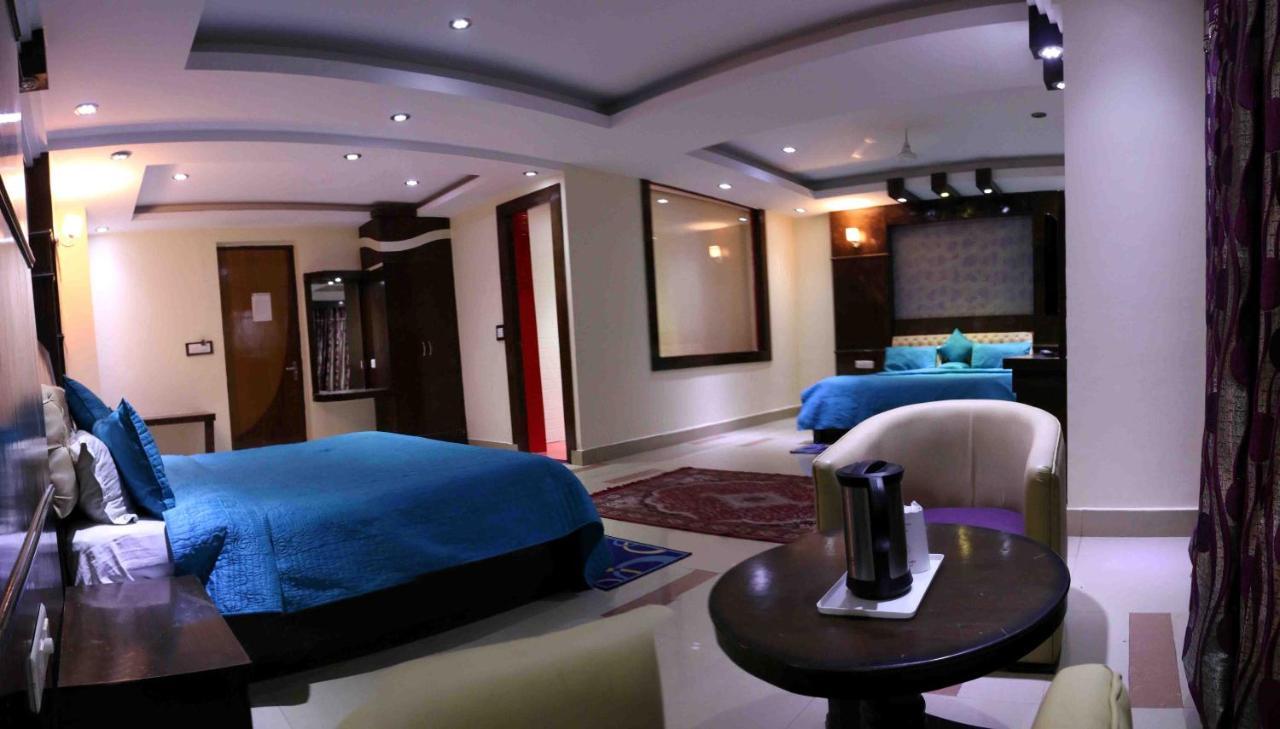 Hotel Raj Mandir หริทวาร ภายนอก รูปภาพ