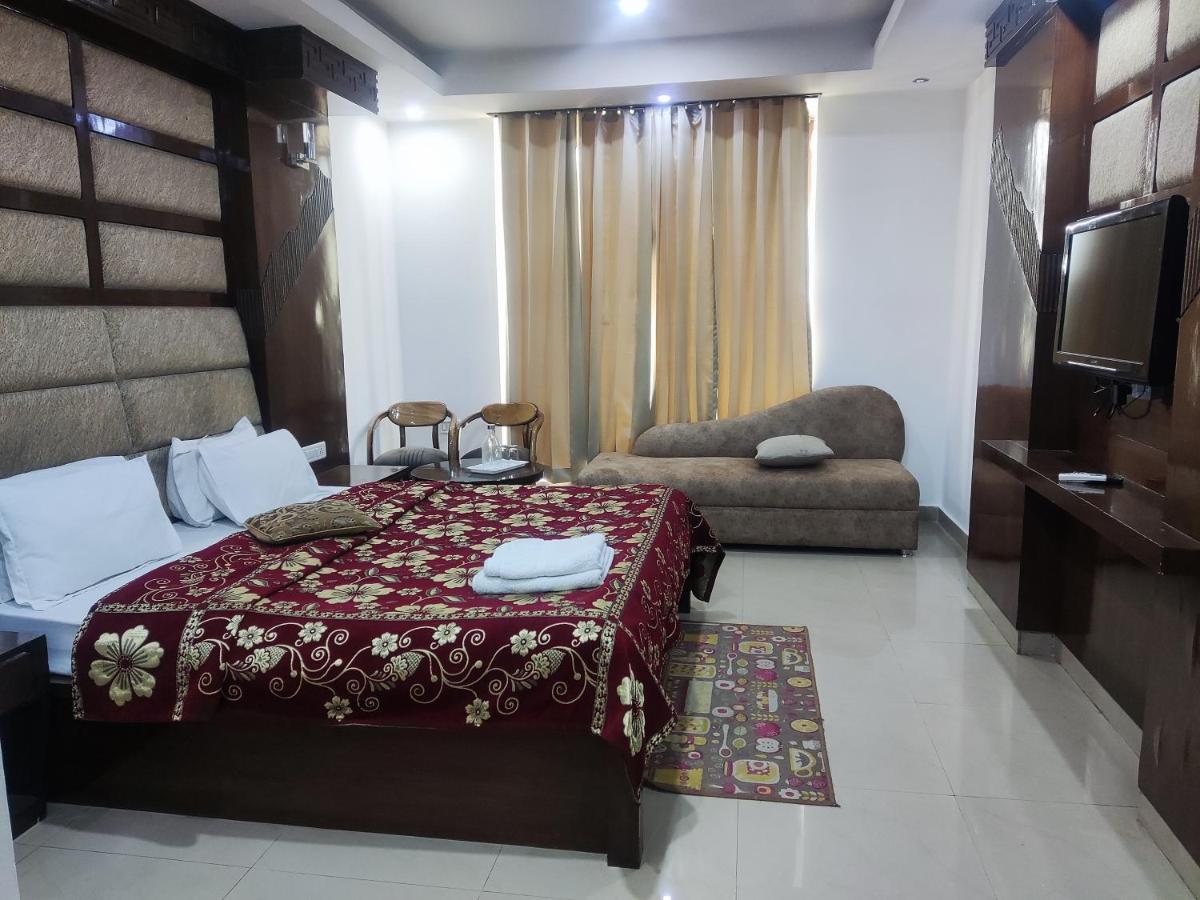 Hotel Raj Mandir หริทวาร ภายนอก รูปภาพ