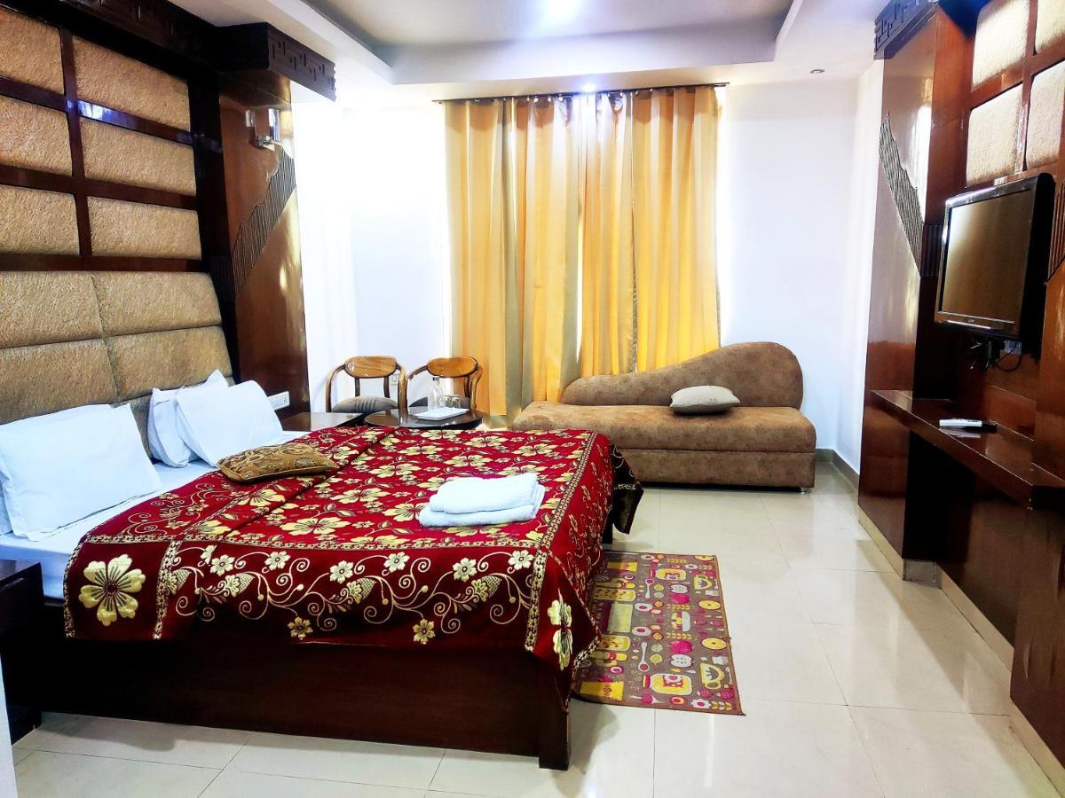 Hotel Raj Mandir หริทวาร ภายนอก รูปภาพ