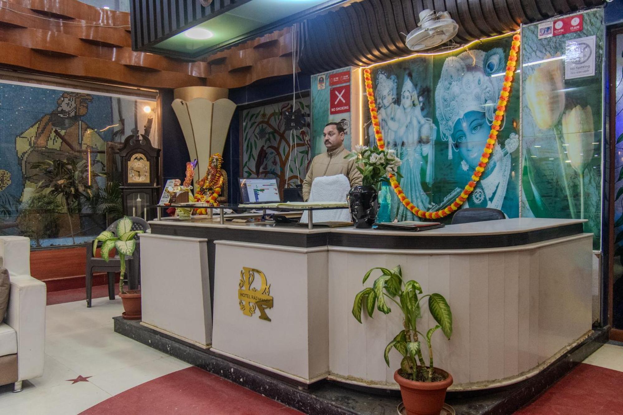Hotel Raj Mandir หริทวาร ภายนอก รูปภาพ