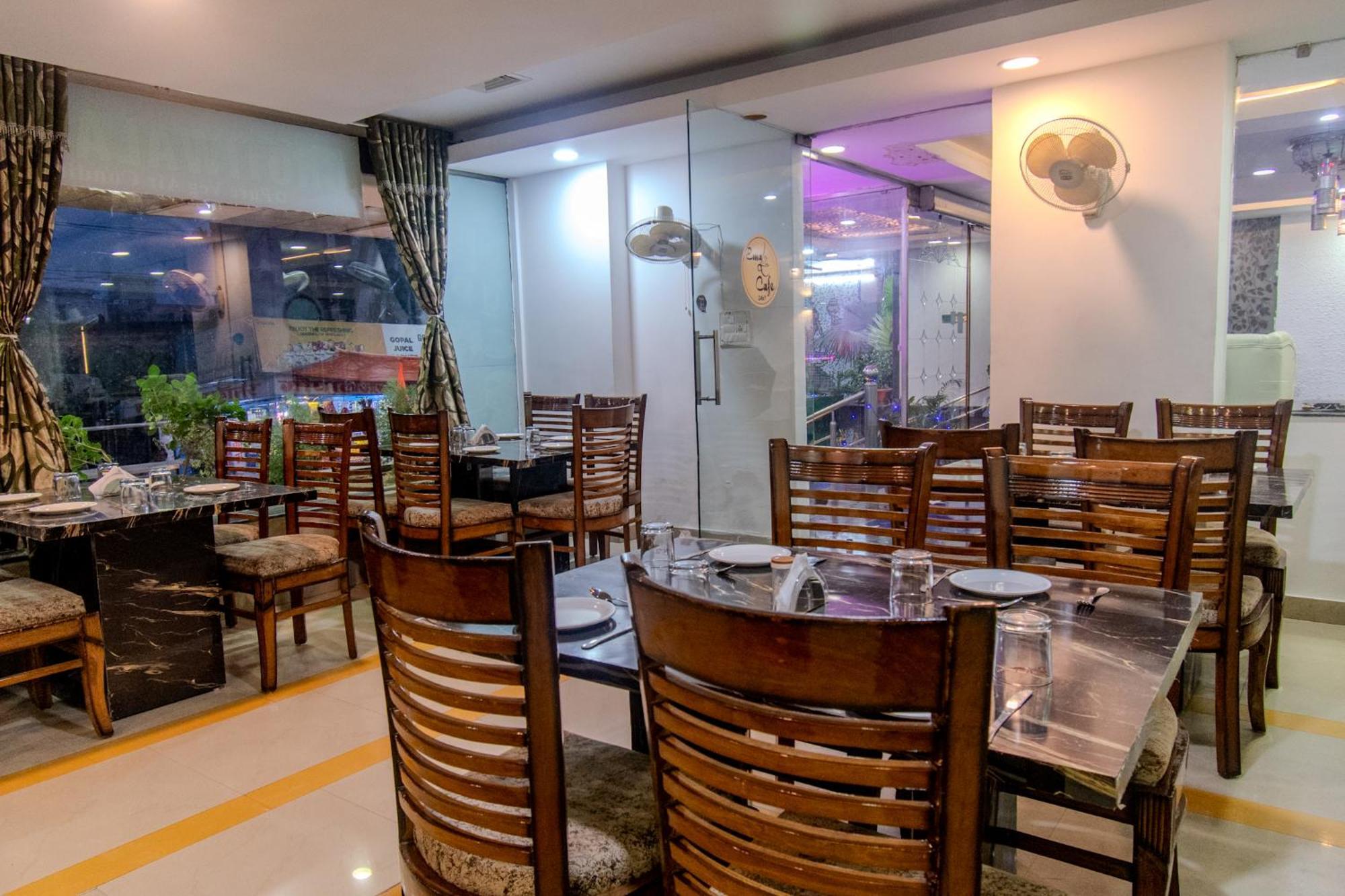 Hotel Raj Mandir หริทวาร ภายนอก รูปภาพ