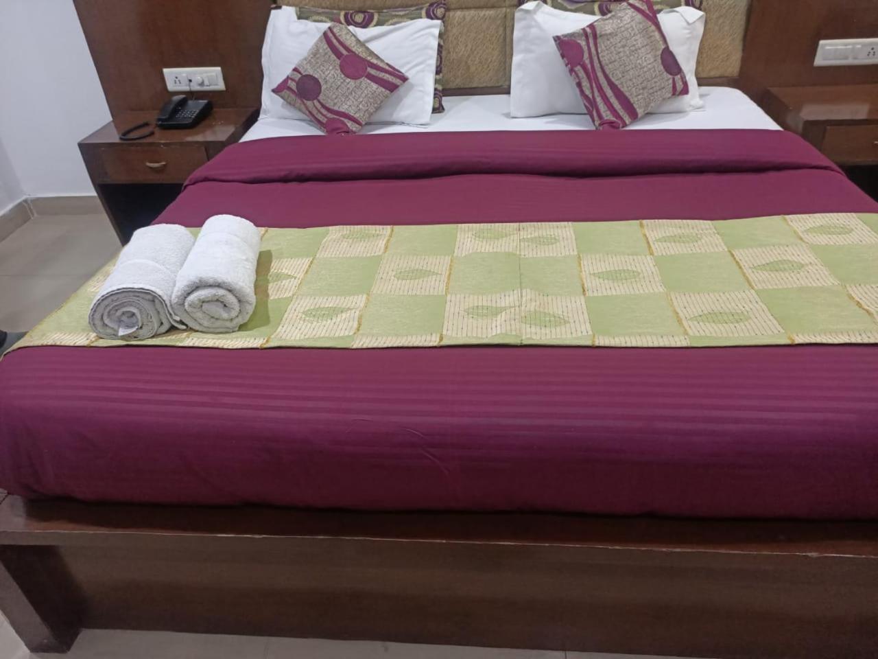 Hotel Raj Mandir หริทวาร ภายนอก รูปภาพ